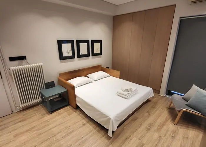 Cozy Kolonaki Studio